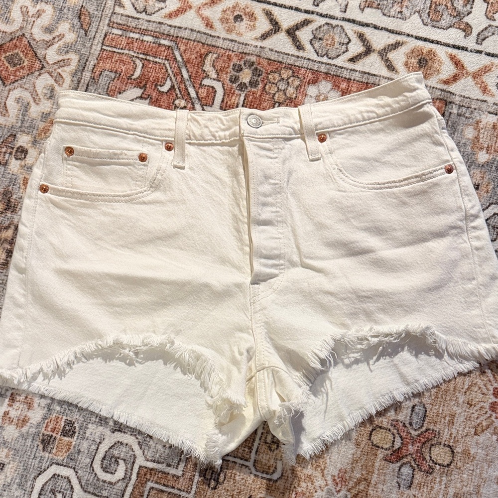 Women's Levi 501 Shorts NWOT